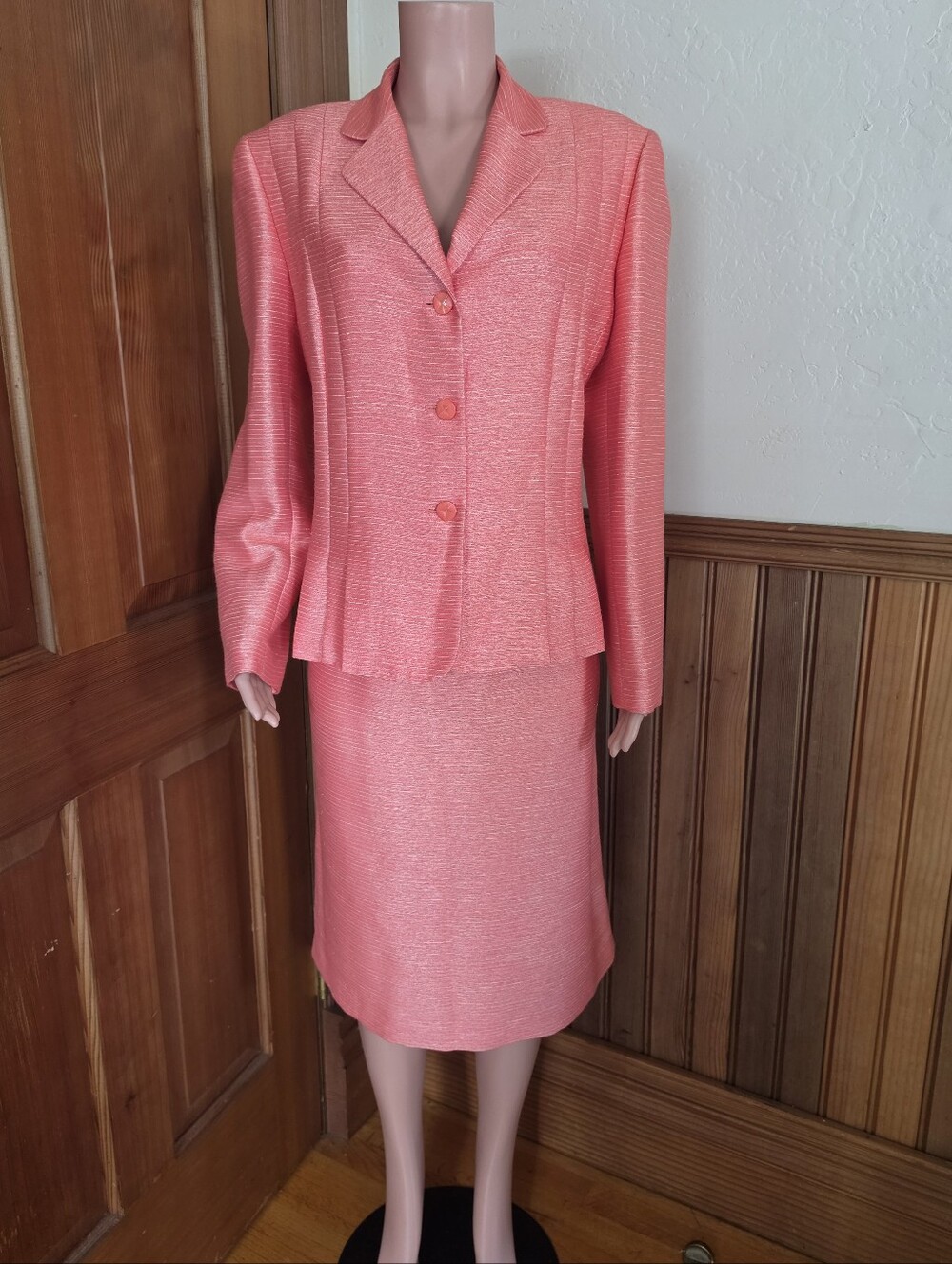 NWOT Le Suit Coral Peach Tailored Blazer Skirt Suit Size 18